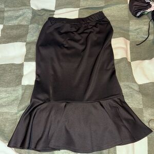 Midi skirt flare bottom